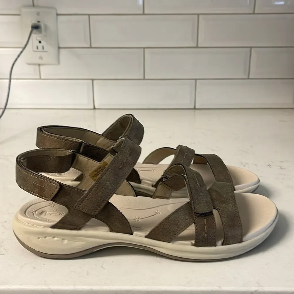 Easy Spirit Explore24 Seestina3 Women's Bronze Sandals Size 10